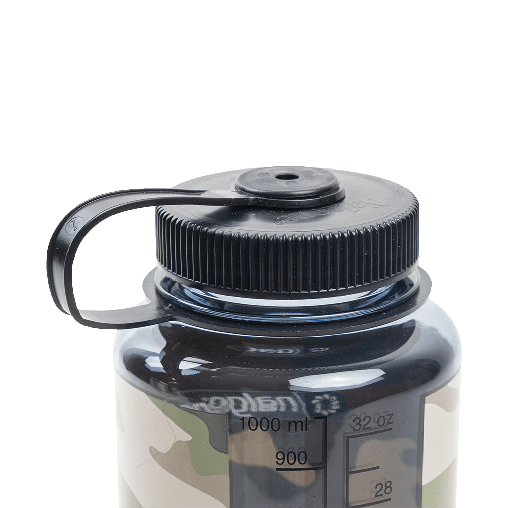 Nalgene product detail: 32oz Wide Mouth Camo Print Bottles J2 — 32oz Wide Mouth Camo Print Bottles