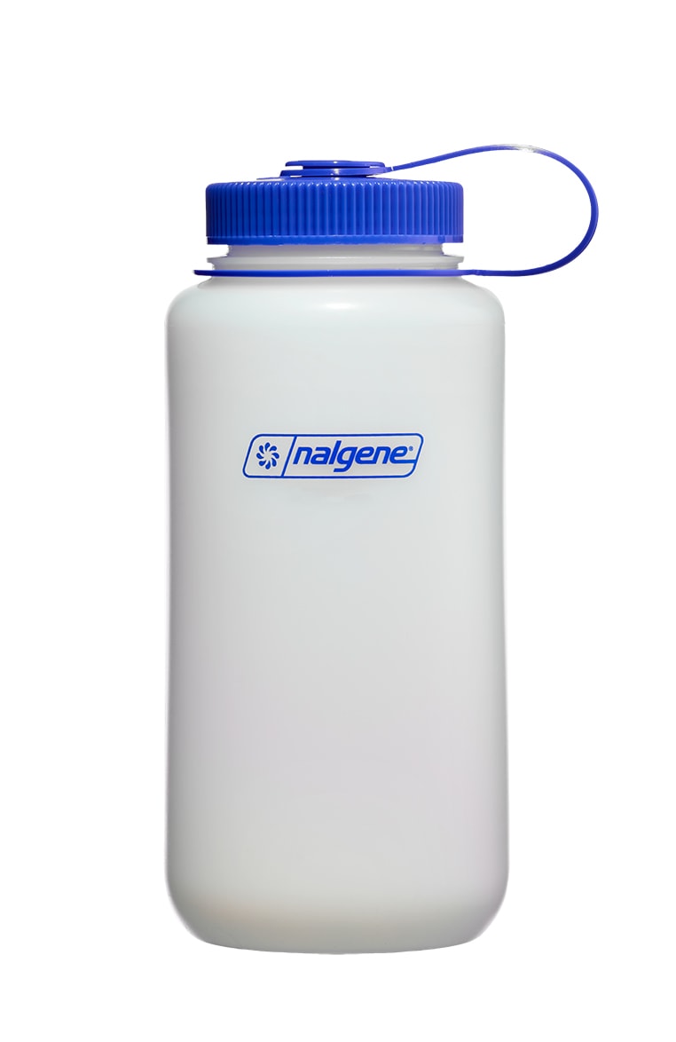 Nalgene product detail: 32oz Wide Mouth Ultralite Bottle A0 — 32oz Wide Mouth Ultralite Bottle